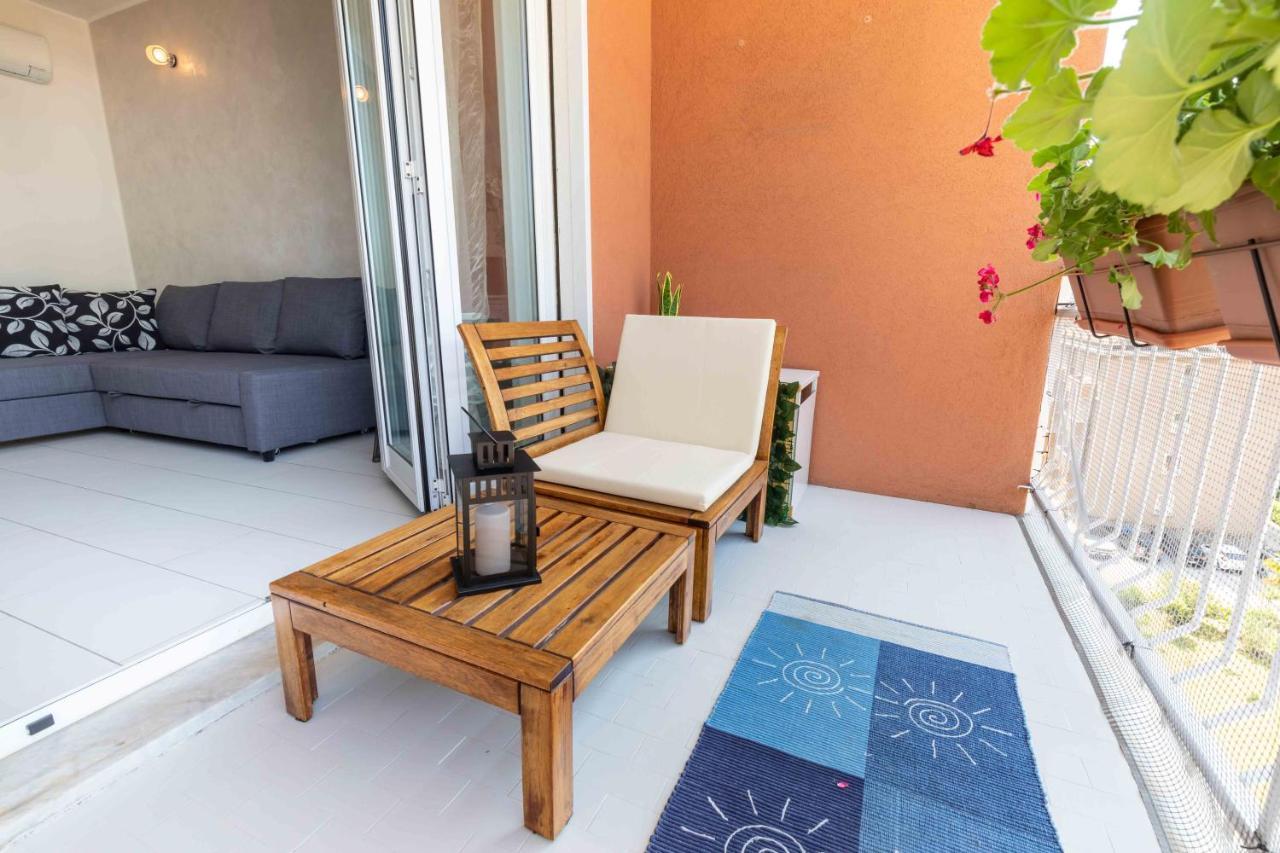 Terrazza Sul Lago - Open Space E Netflix Lecco Luaran gambar